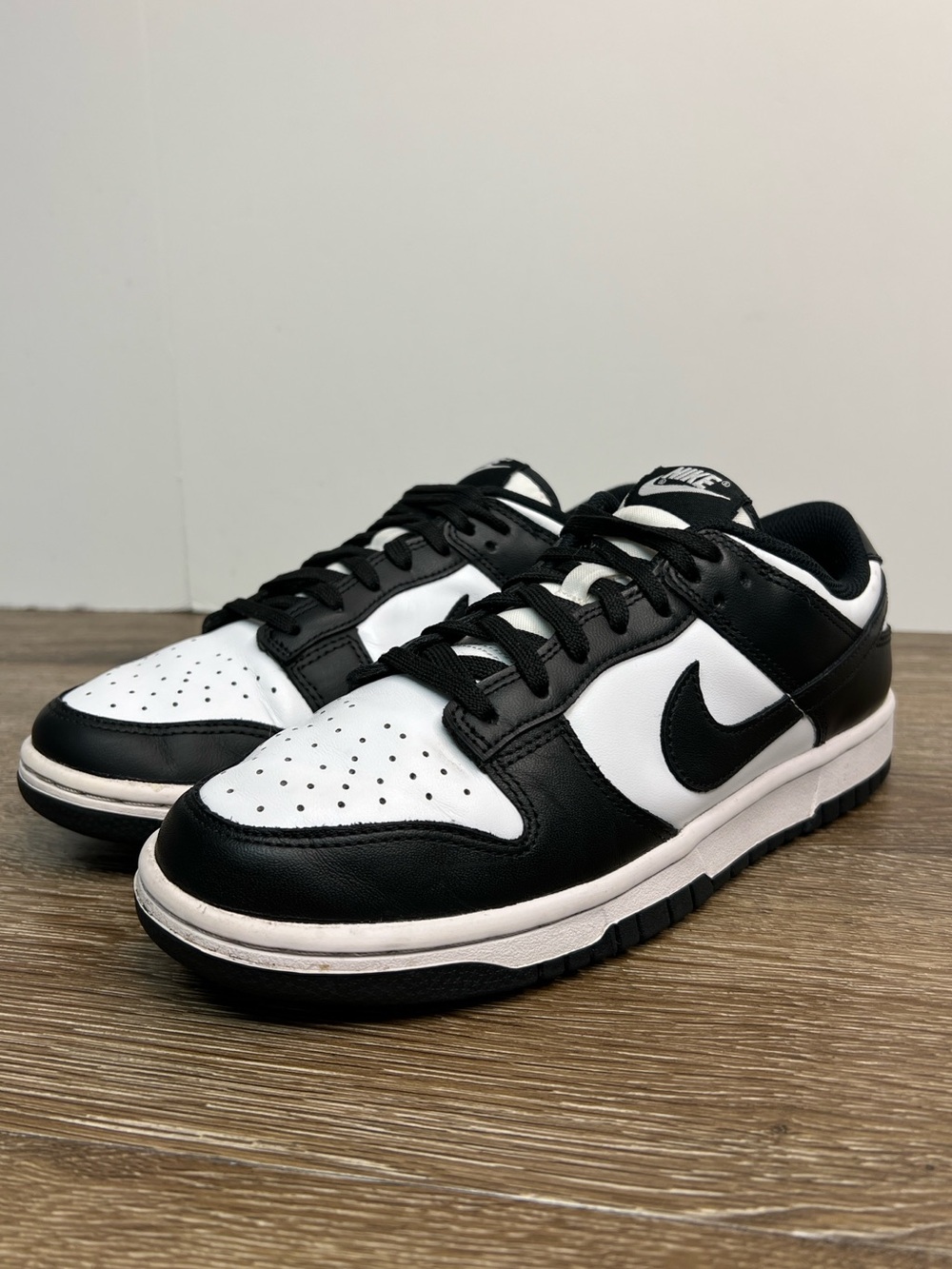 Nike Dunk Low Panda Black White Sneakers Women’s 8 DD1503-101